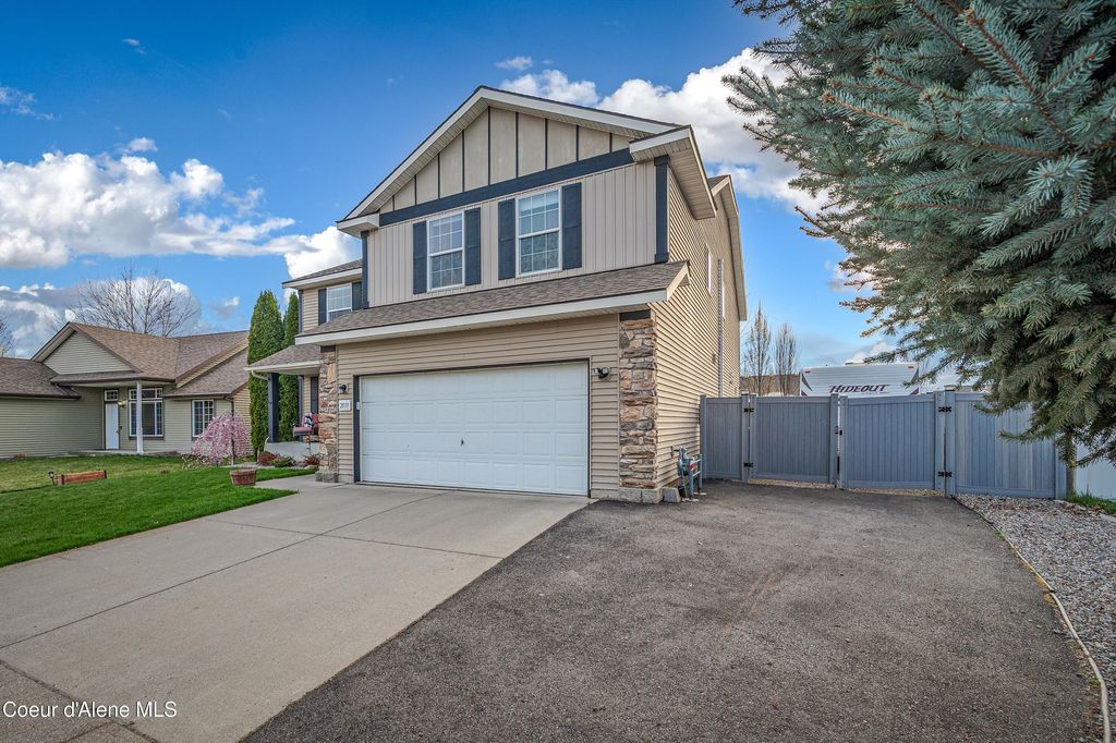 Photo of 2033 BUNTING Ln, Post Falls, ID 83854 (MLS # 26-3471)