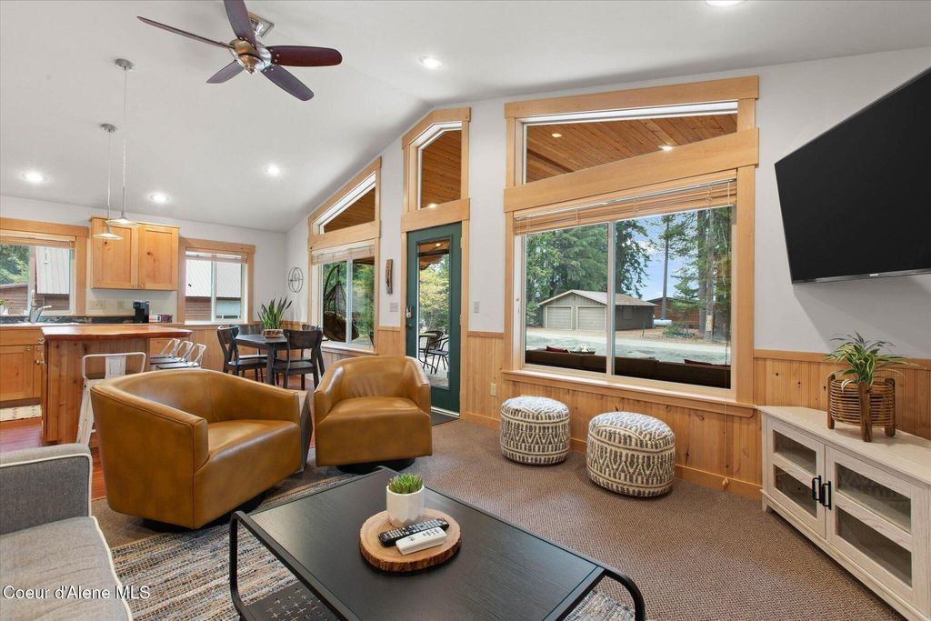 Photo of 70 Granite Bay Rd, Nordman, ID 83848 (MLS # 25-10924)