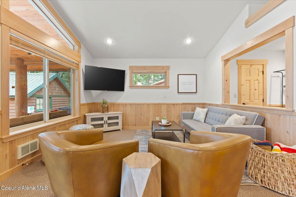 Photo of 70 Granite Bay Rd, Nordman, ID 83848 (MLS # 25-10924)