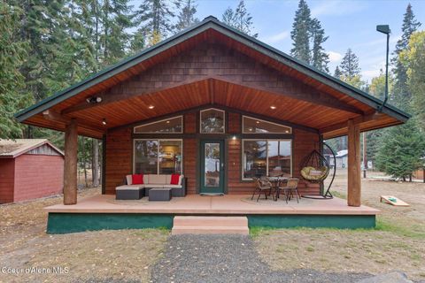 Photo of 70 Granite Bay Rd, Nordman, ID 83848 (MLS # 25-10924)