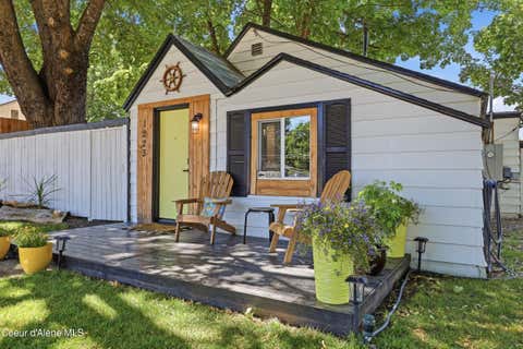 Photo of 1223 1st St, Coeur dAlene, ID 83814 (MLS # 26-7077)