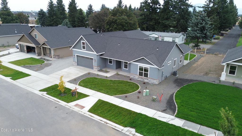 Photo of 4531 Davin Dr, Post Falls, ID 83854 (MLS # 25-9889)