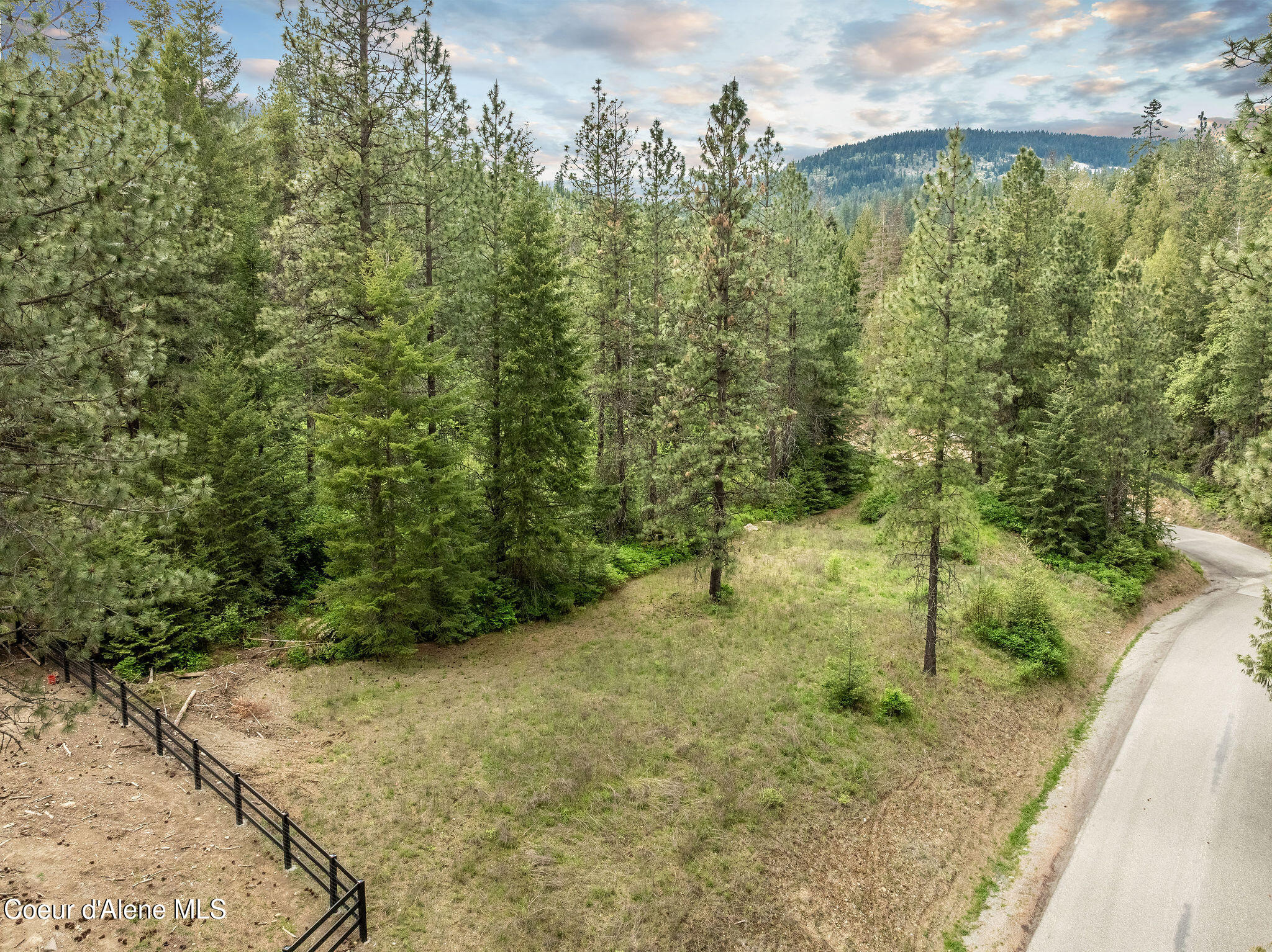 Lot 2 W Barrett Dr, Rathdrum, Alaska image 1