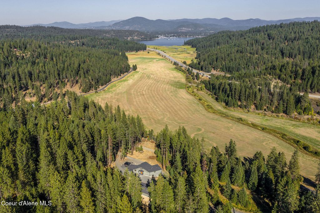 Photo of 5045 COUGAR GULCH Rd, Coeur dAlene, ID 83814 (MLS # 25-9742)