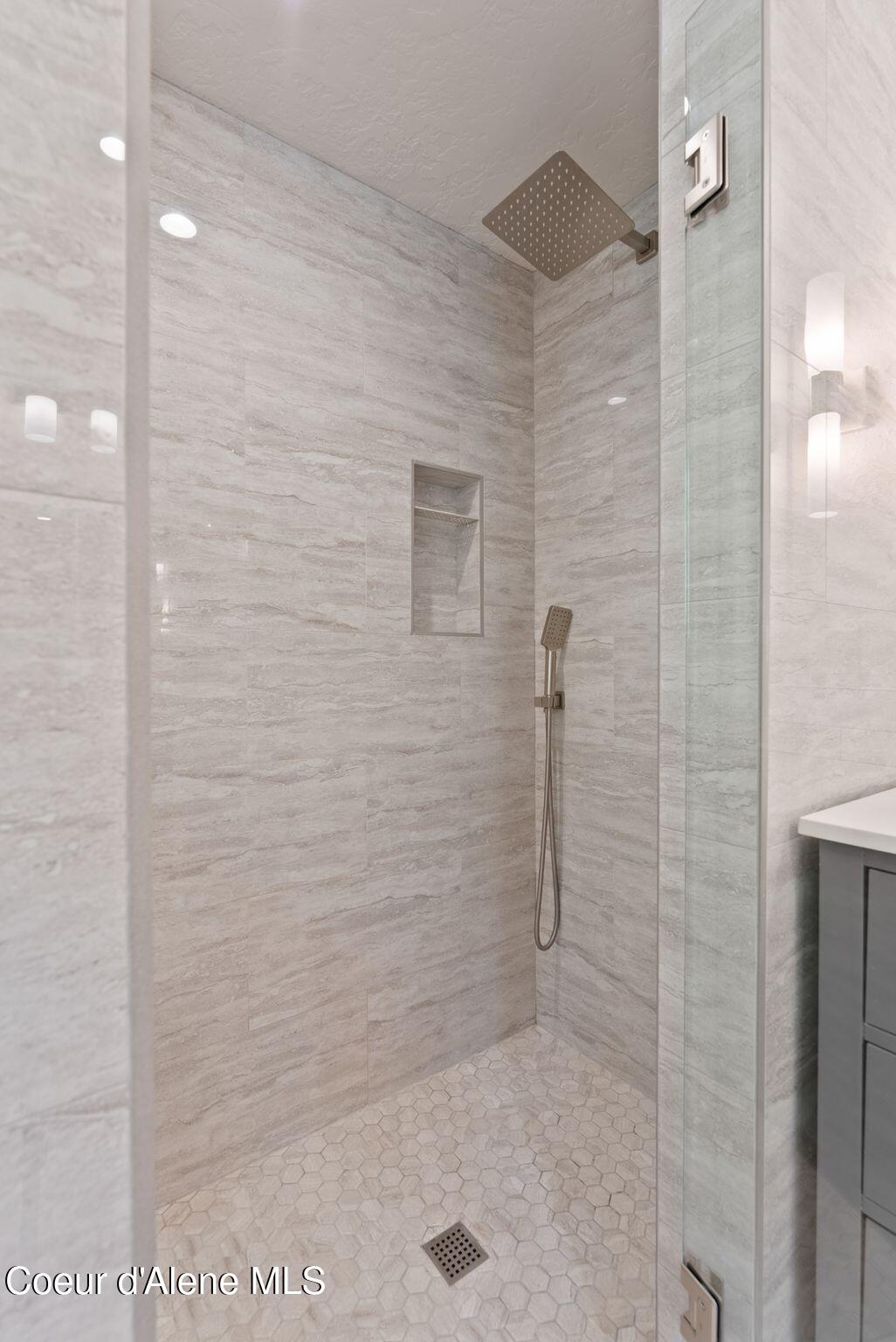 2406 S Silver Beach, Coeur d'Alene, Alaska image 30