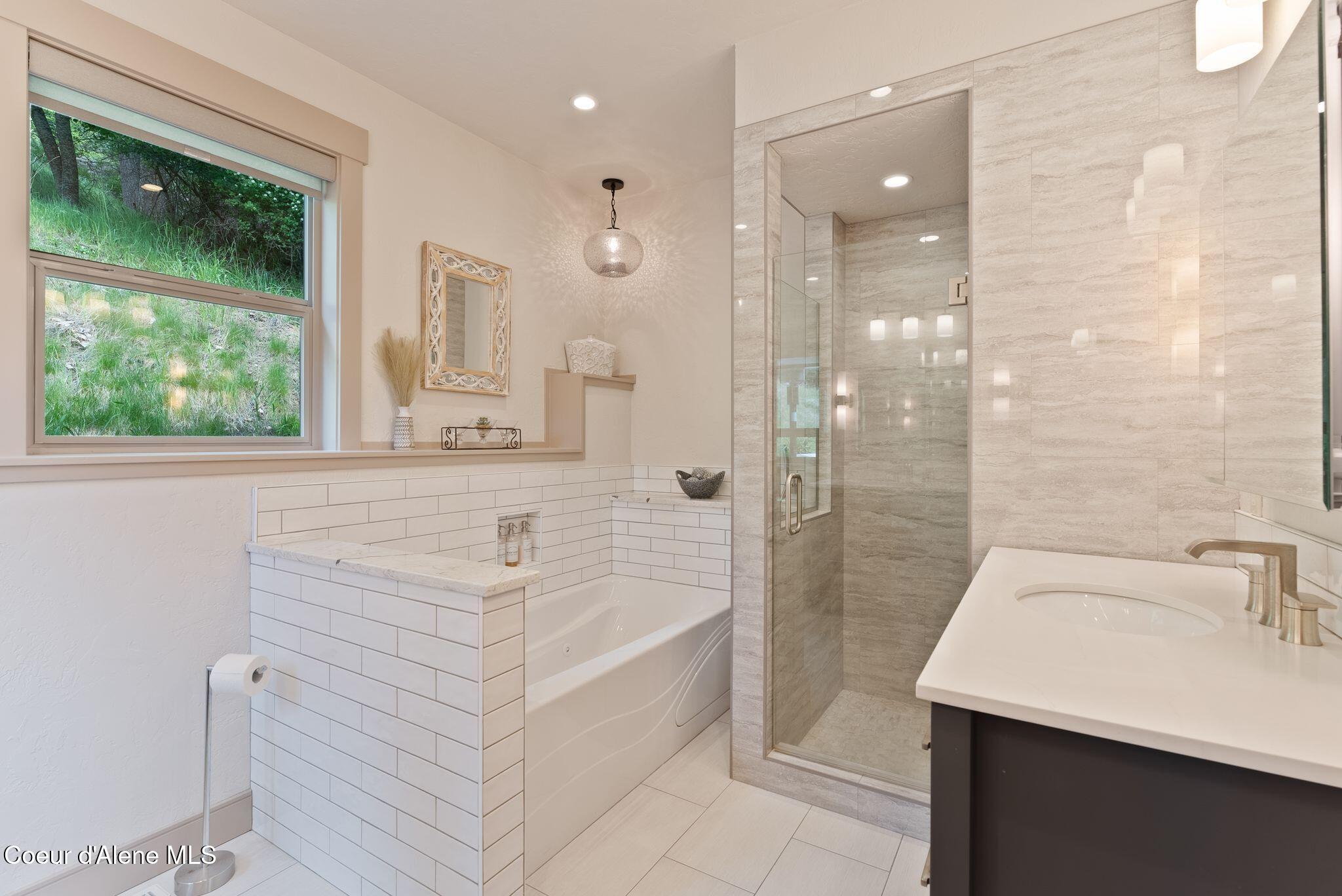 2406 S Silver Beach, Coeur d'Alene, Alaska image 28