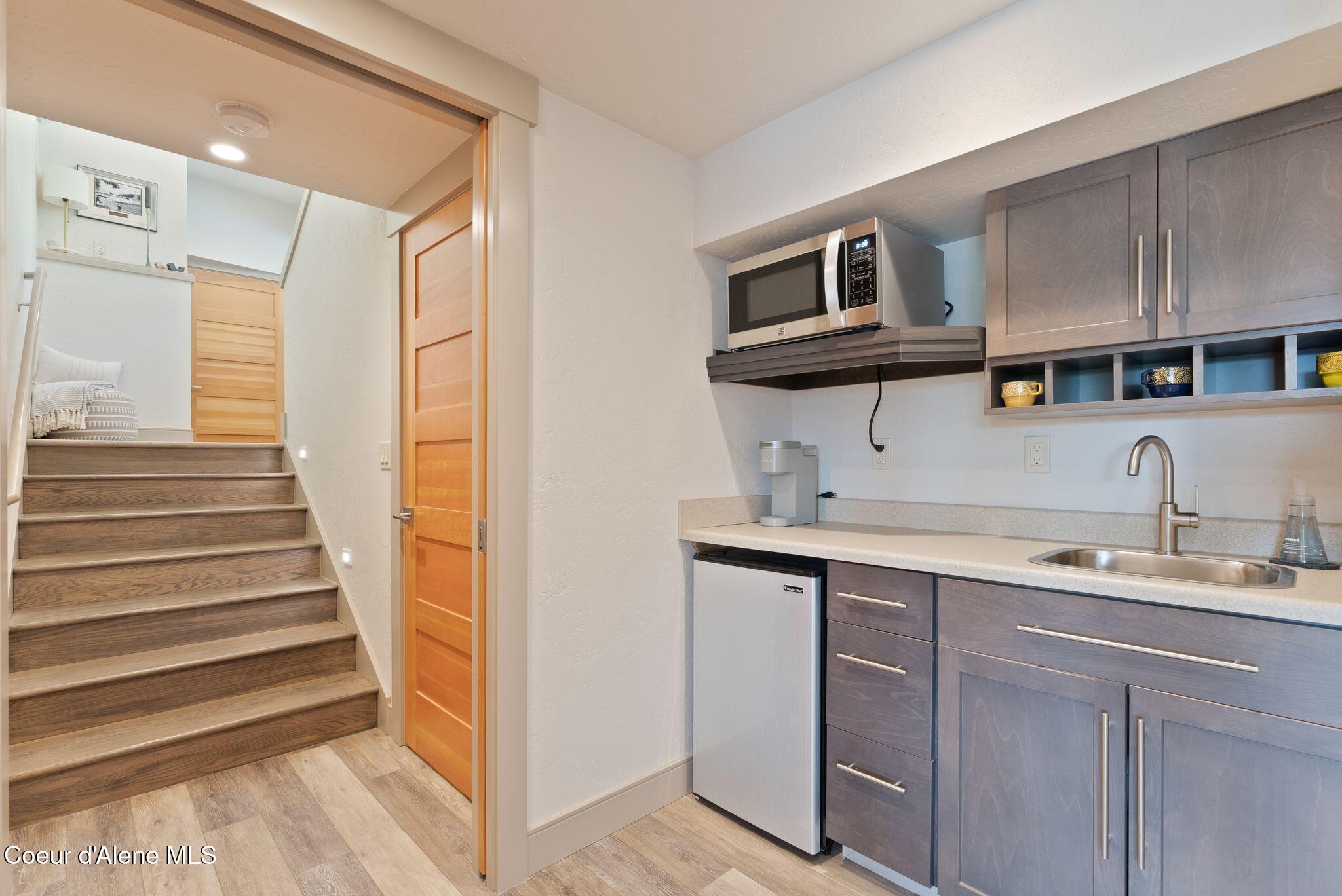 2406 S Silver Beach, Coeur d'Alene, Alaska image 32