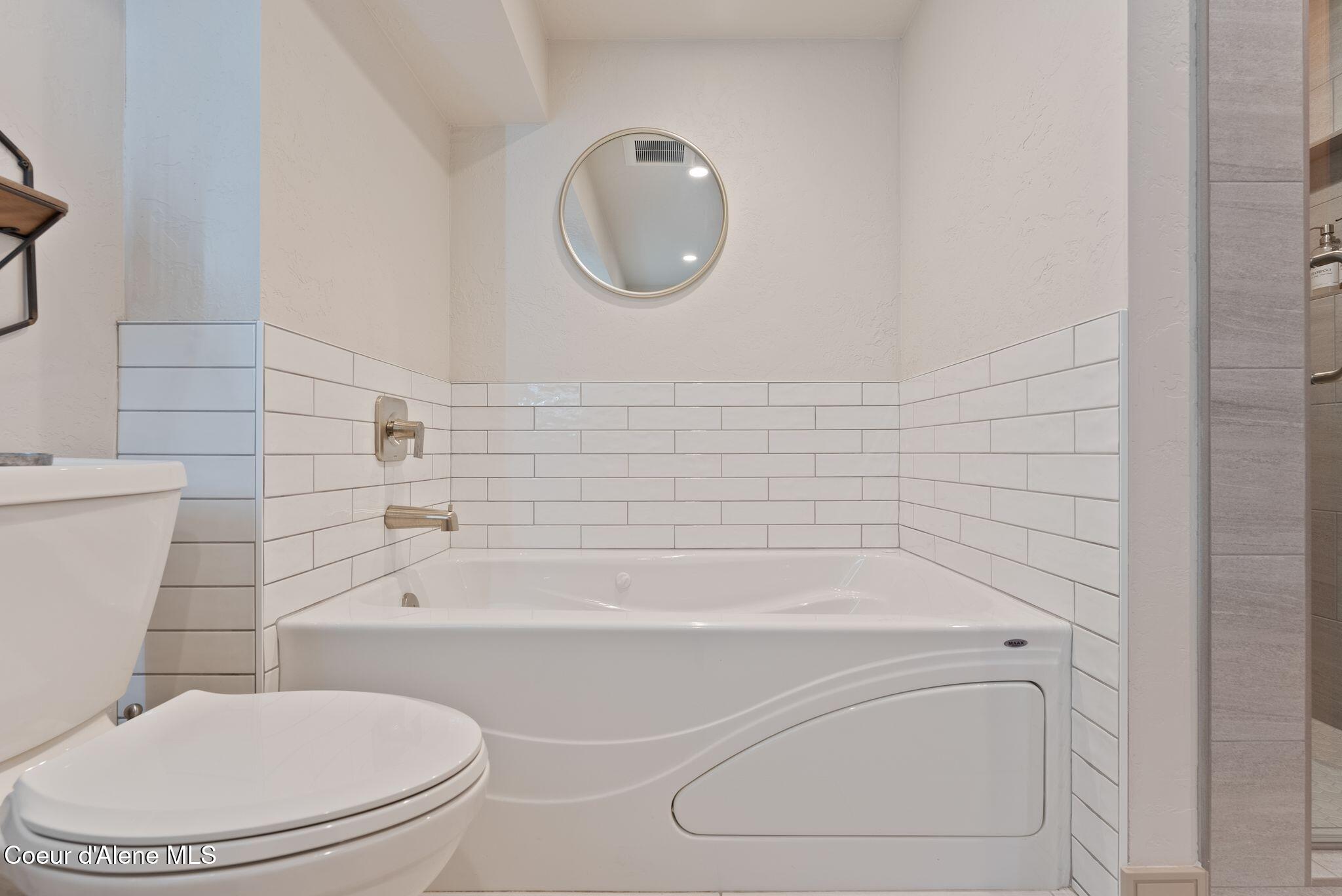 2406 S Silver Beach, Coeur d'Alene, Alaska image 39