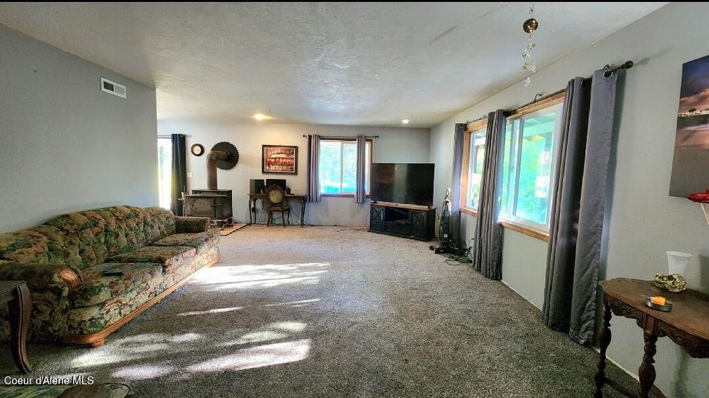 Photo of 25 Purdy, St. Maries, ID 83861 (MLS # 25-10204)