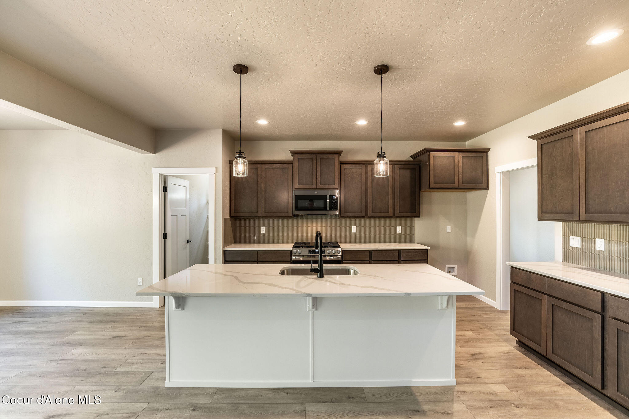 7587 E Duke Ln, Athol, Alaska image 9