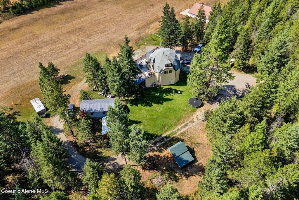 Photo of 590 Skyhawk Dr Dr, Spirit Lake, ID 83869 (MLS # 25-7479)