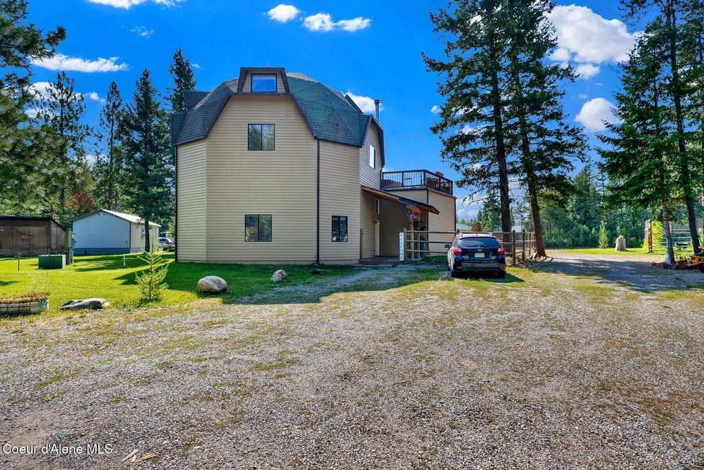 Photo of 590 Skyhawk Dr Dr, Spirit Lake, ID 83869 (MLS # 25-7479)