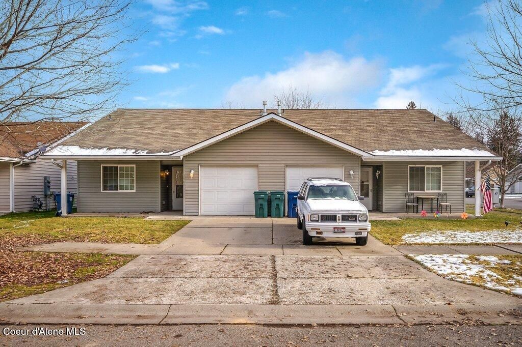 Photo of 1501/1511 E Peggy Loop, Coeur dAlene, ID 83815 (MLS # 25-540)