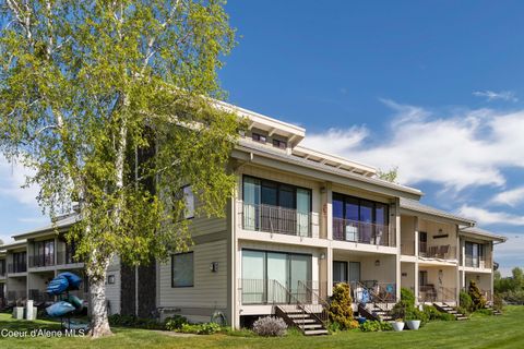 Condominium in Sandpoint ID 301 Iberian Way.jpg