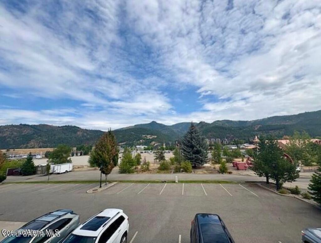 Photo of 834 McKinley #204, Kellogg, ID 83837 (MLS # 26-2019)