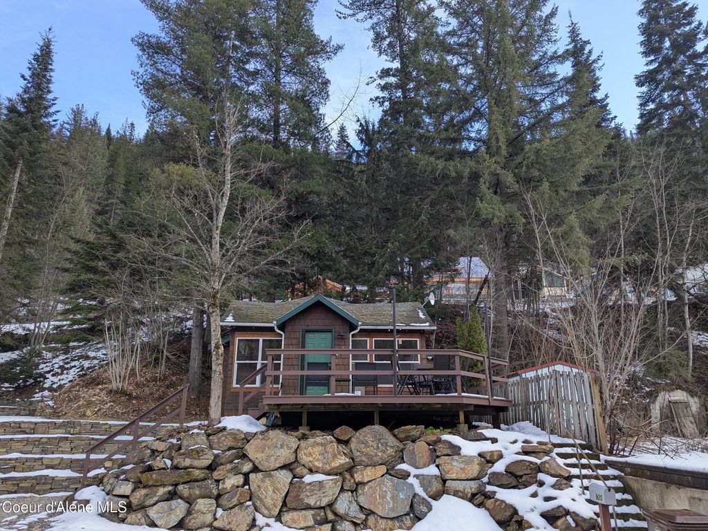 Photo of 920 Pearl, Wallace, ID 83873 (MLS # 26-1962)