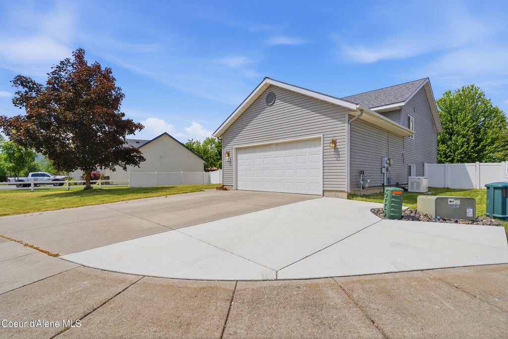 Photo of 1141 Bainbridge ST, Post Falls, ID 83854 (MLS # 26-5667)
