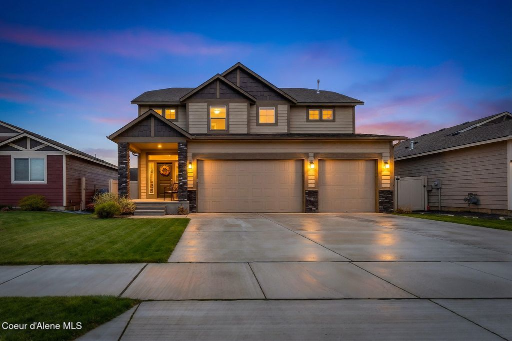 Photo of 984 Allenby, Post Falls, ID 83854 (MLS # 26-4270)