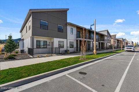 Photo of 1090 4th Ave, Post Falls, ID 83854 (MLS # 25-3289)