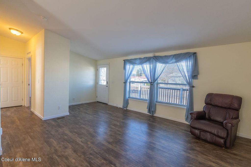 Photo of 2125 Yorkshire Ave, Coeur dAlene, ID 83815 (MLS # 26-2119)