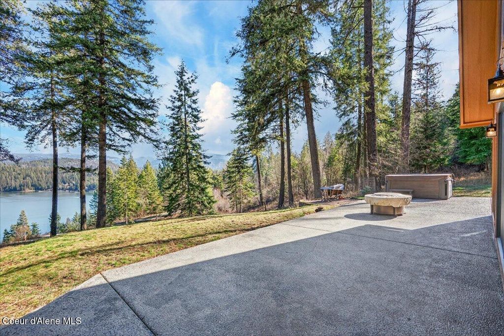 Photo of 14205 Taylors Terrace Terrace, Hayden, ID 83835 (MLS # 26-1858)