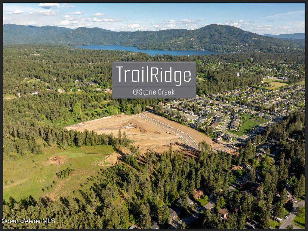 Photo of 975 STEEPLE CHASE Rd, Hayden, ID 83835 (MLS # 25-9846)