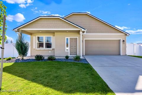 Photo of 16167 Hadley Loop Loop, Rathdrum, ID 83858 (MLS # 25-10357)