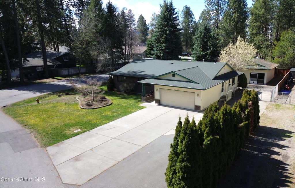 Photo of 5716 Parkwood, Coeur dAlene, ID 83815 (MLS # 26-2651)