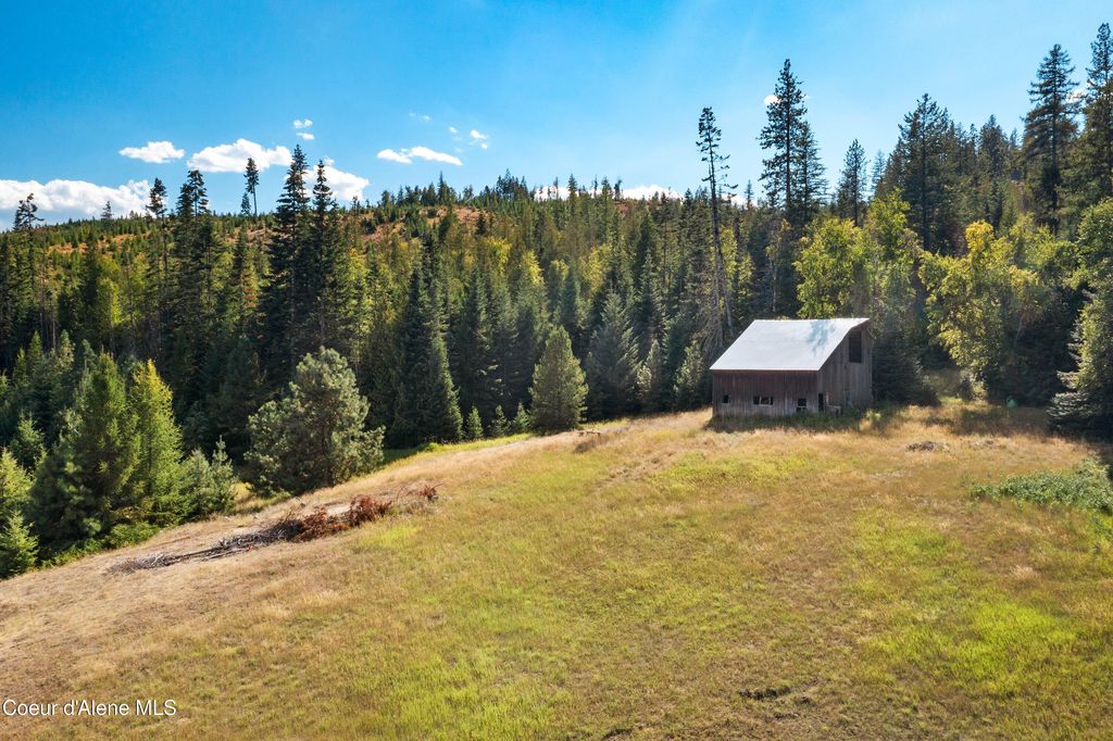 Photo of 2340 Helen Thompson Rd, Sandpoint, ID 83864 (MLS # 25-9766)