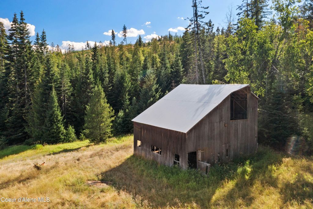 Photo of 2340 Helen Thompson Rd, Sandpoint, ID 83864 (MLS # 25-9766)