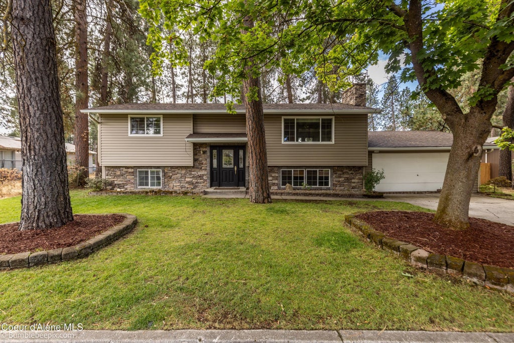 Photo of 716 20th AVE, Post Falls, ID 83854 (MLS # 26-9168)