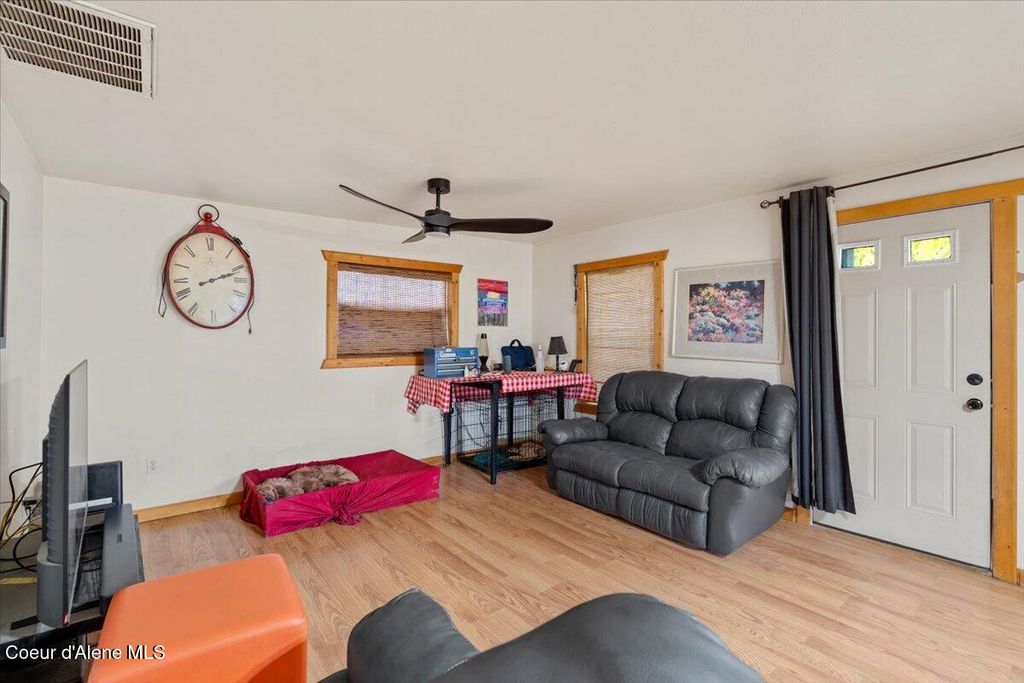 Photo of 1122 Garden Ave, Osburn, ID 83849 (MLS # 25-10590)