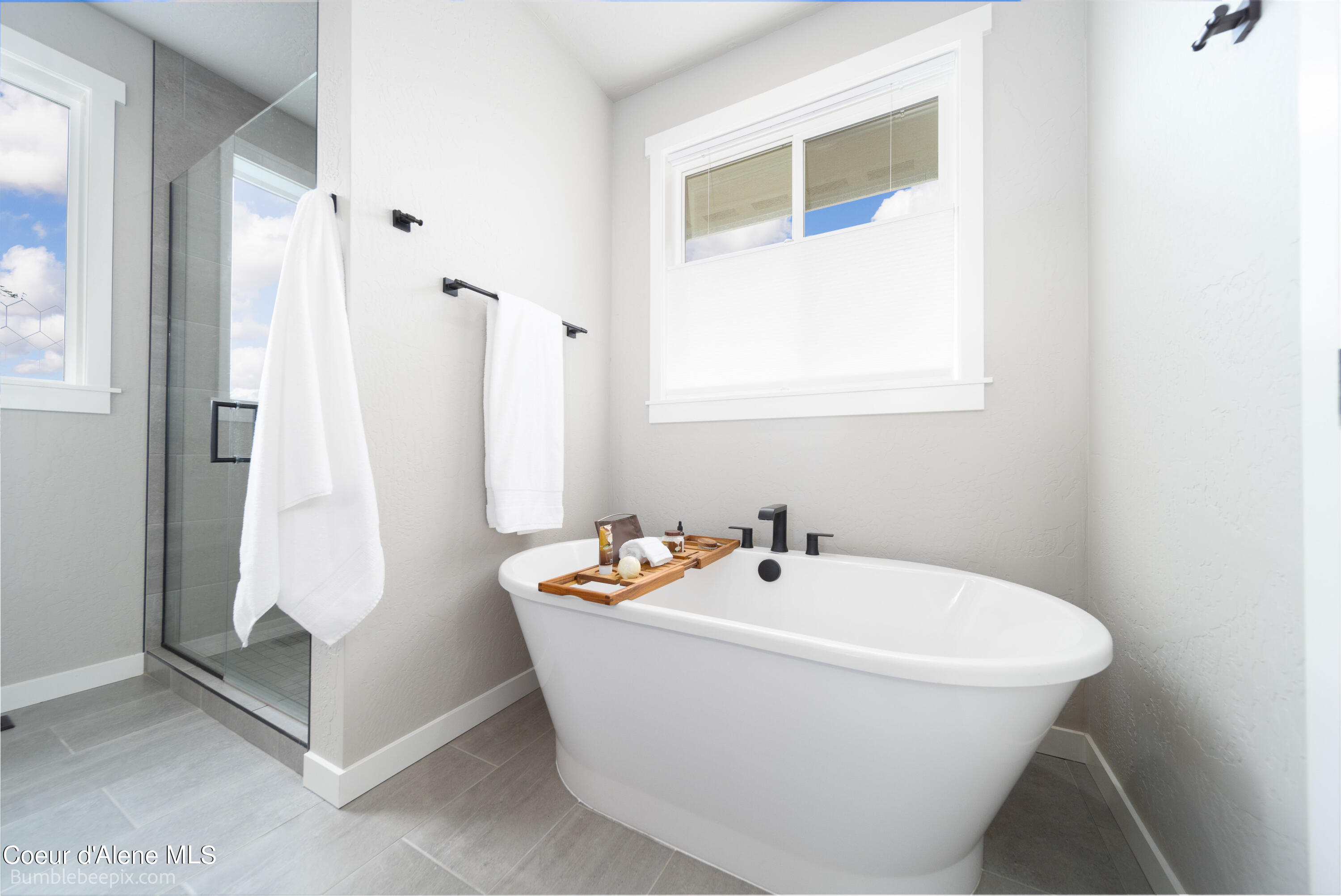 Athol, Idaho 83801, United States, 3 Bedrooms Bedrooms, ,2 BathroomsBathrooms,Residential,Pending,64215