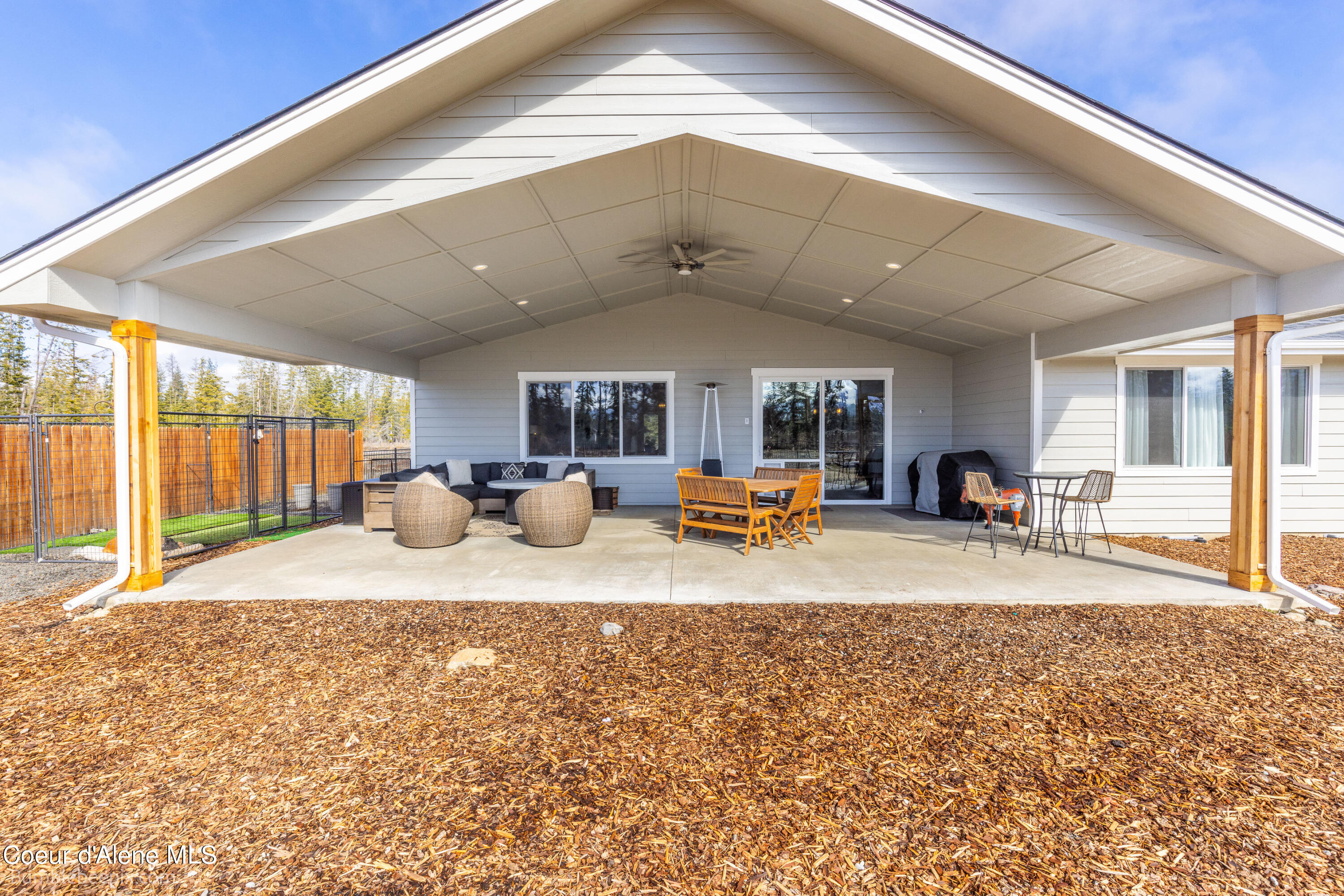 Athol, Idaho 83801, United States, 3 Bedrooms Bedrooms, ,2 BathroomsBathrooms,Residential,Pending,64215