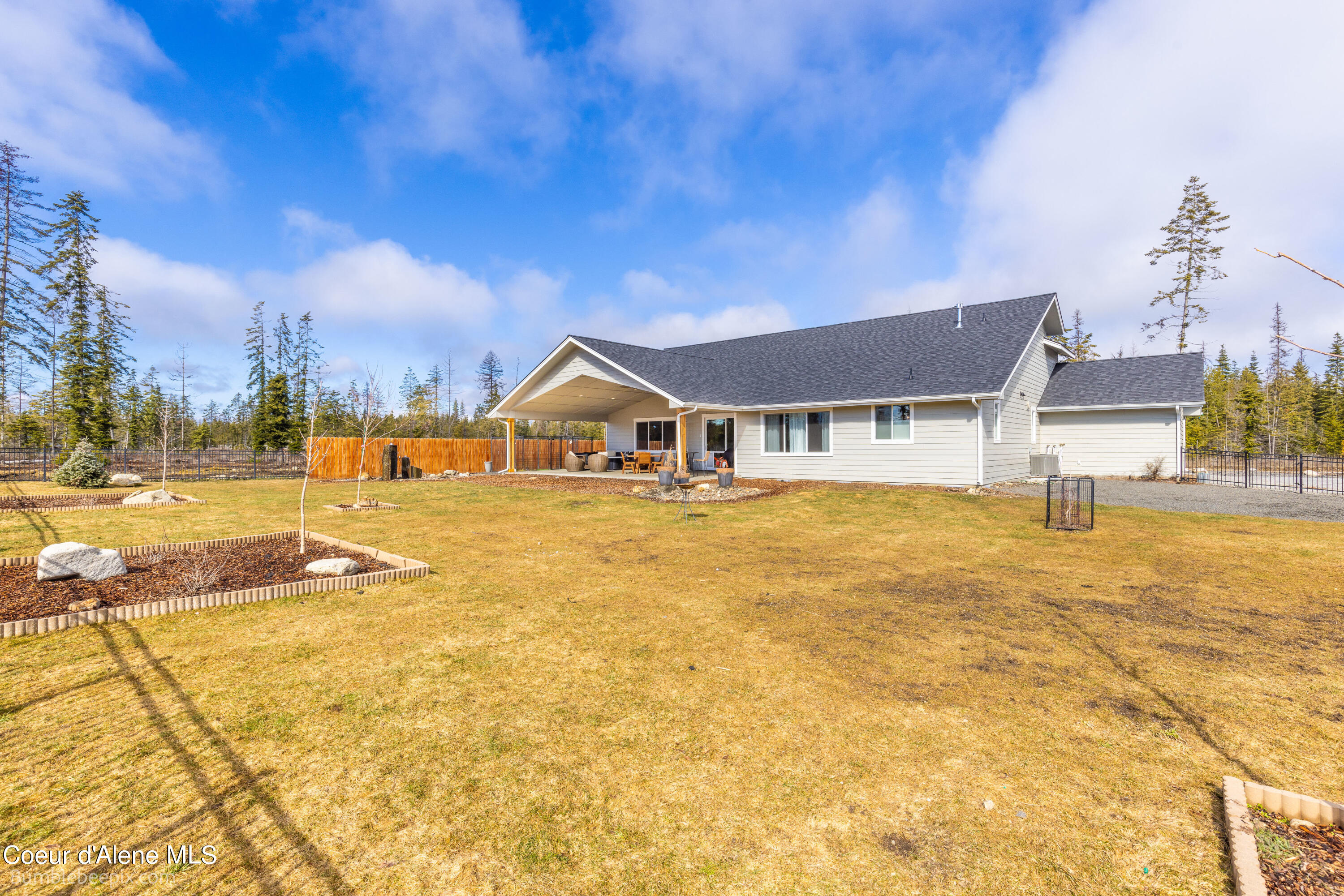 Athol, Idaho 83801, United States, 3 Bedrooms Bedrooms, ,2 BathroomsBathrooms,Residential,Pending,64215