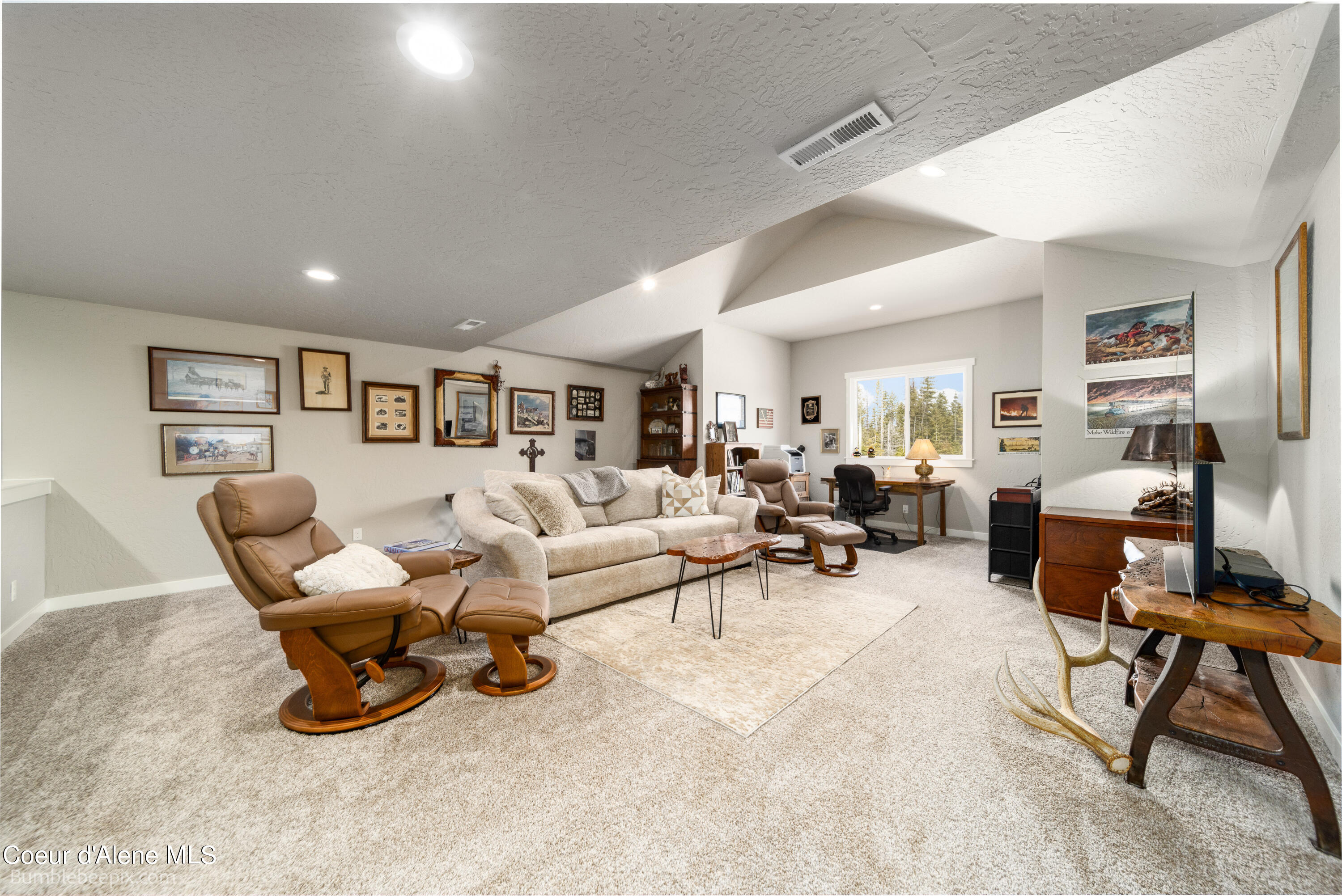 Athol, Idaho 83801, United States, 3 Bedrooms Bedrooms, ,2 BathroomsBathrooms,Residential,Pending,64215