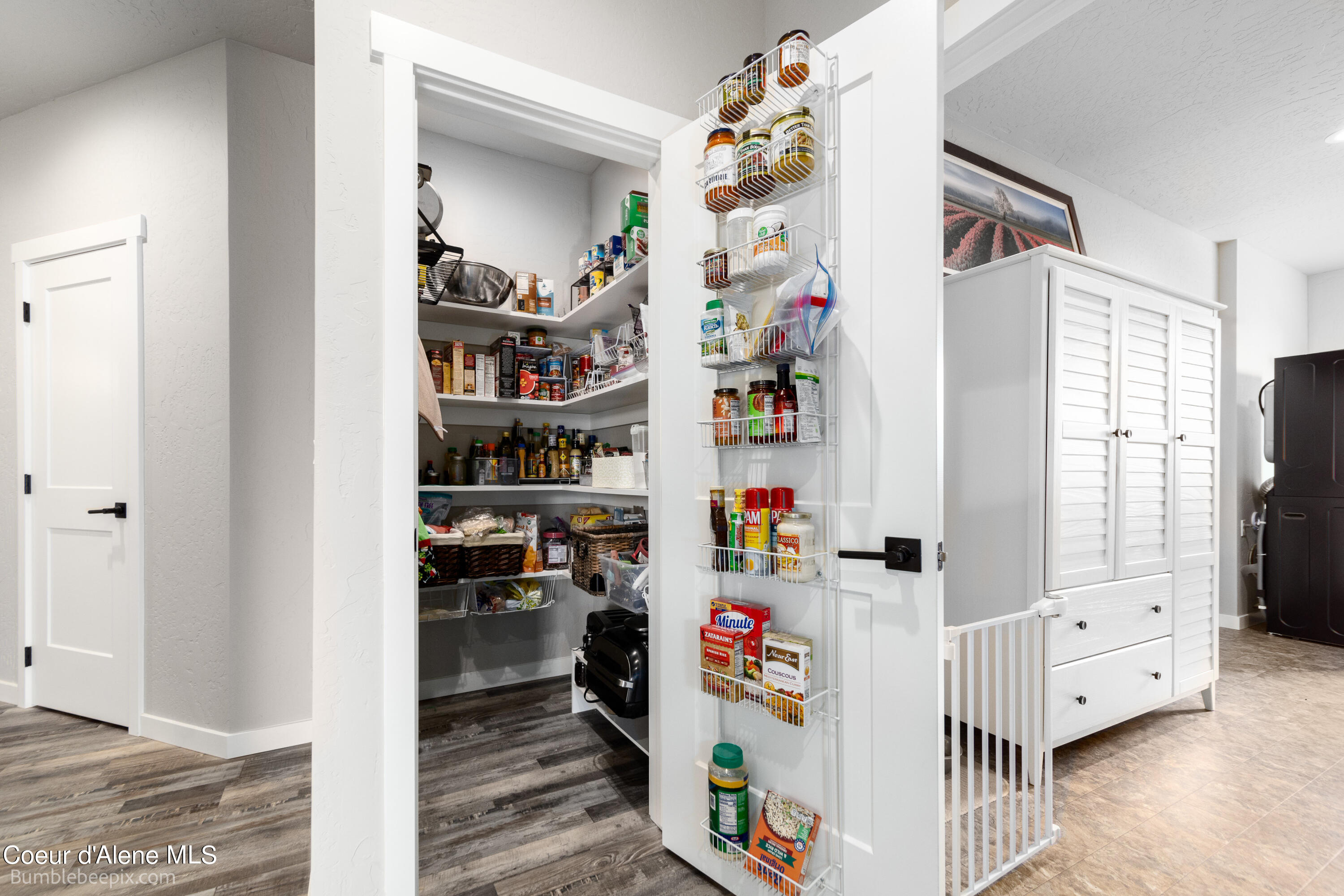 Athol, Idaho 83801, United States, 3 Bedrooms Bedrooms, ,2 BathroomsBathrooms,Residential,Pending,64215