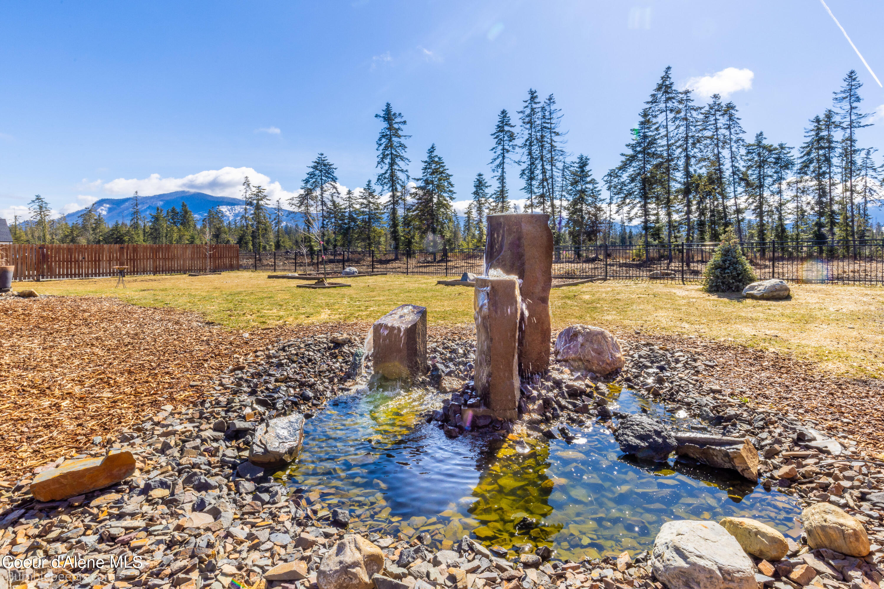 Athol, Idaho 83801, United States, 3 Bedrooms Bedrooms, ,2 BathroomsBathrooms,Residential,Pending,64215