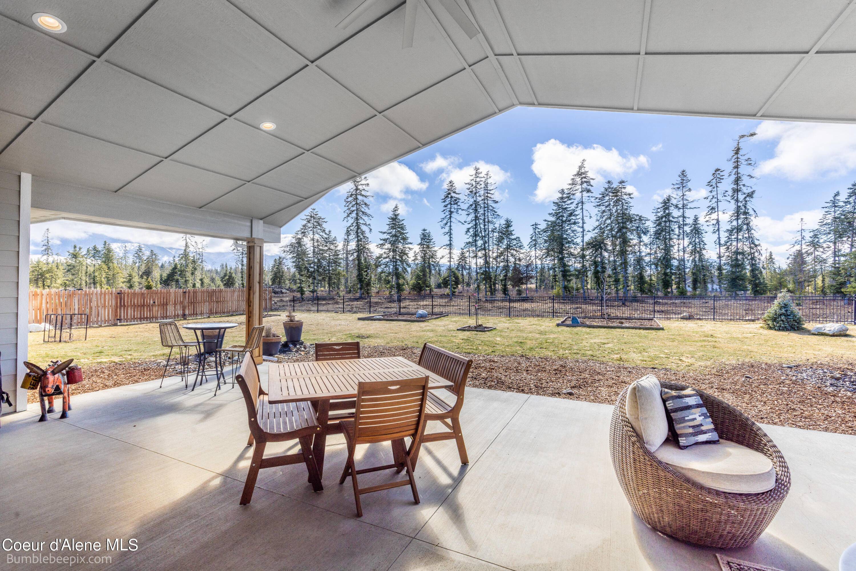 Athol, Idaho 83801, United States, 3 Bedrooms Bedrooms, ,2 BathroomsBathrooms,Residential,Pending,64215