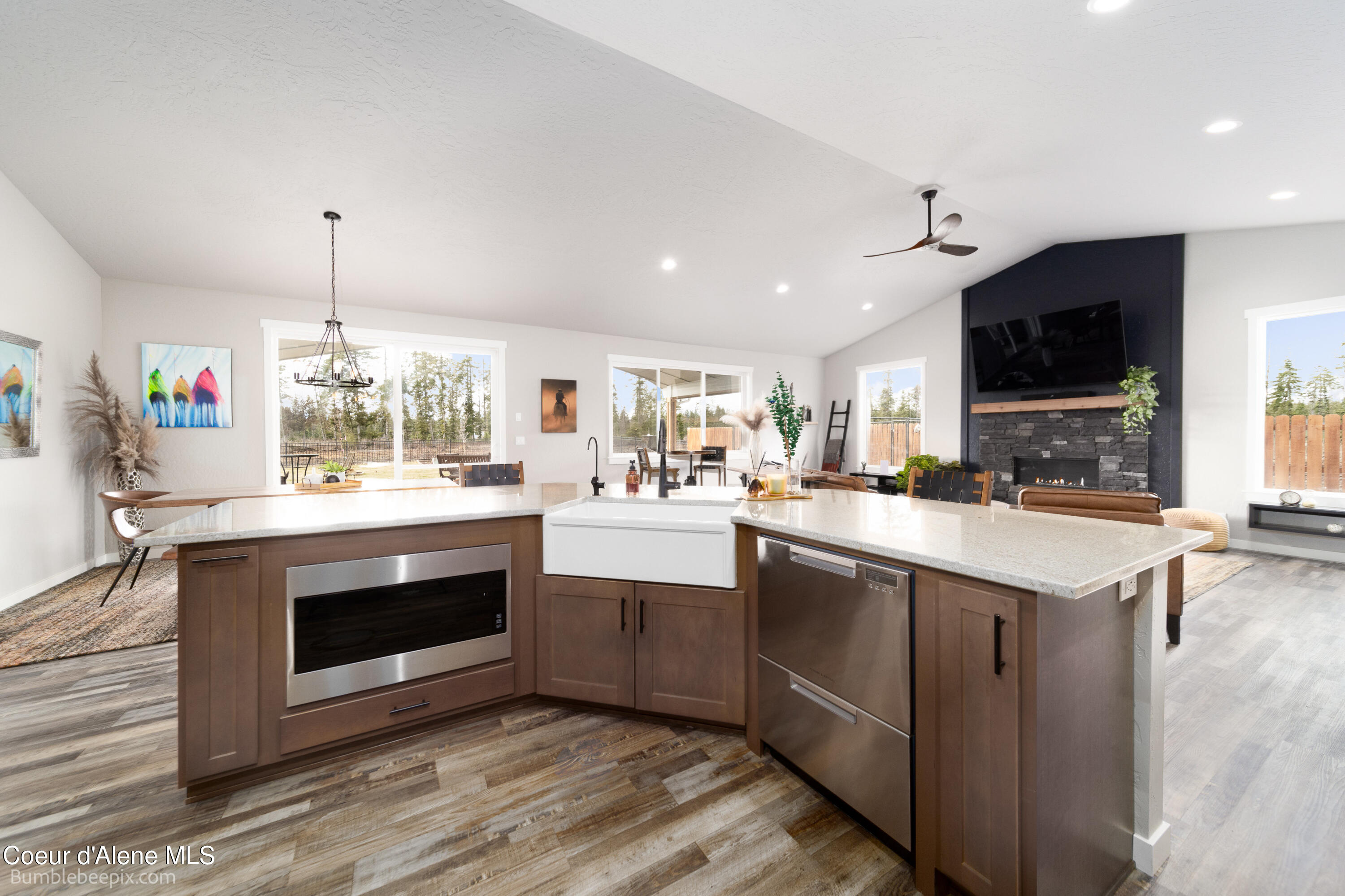 Athol, Idaho 83801, United States, 3 Bedrooms Bedrooms, ,2 BathroomsBathrooms,Residential,Pending,64215