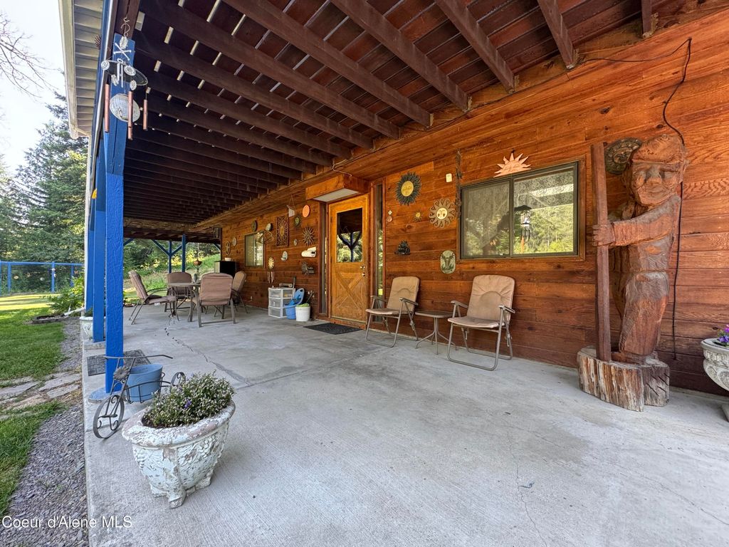 Photo of 497139 US Highway 95 Rd, Naples, ID 83847 (MLS # 25-10385)
