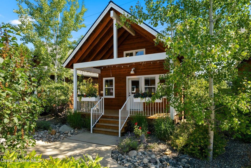 Photo of 242 Pomrankey Ln, Dover, ID 83825 (MLS # 26-7104)