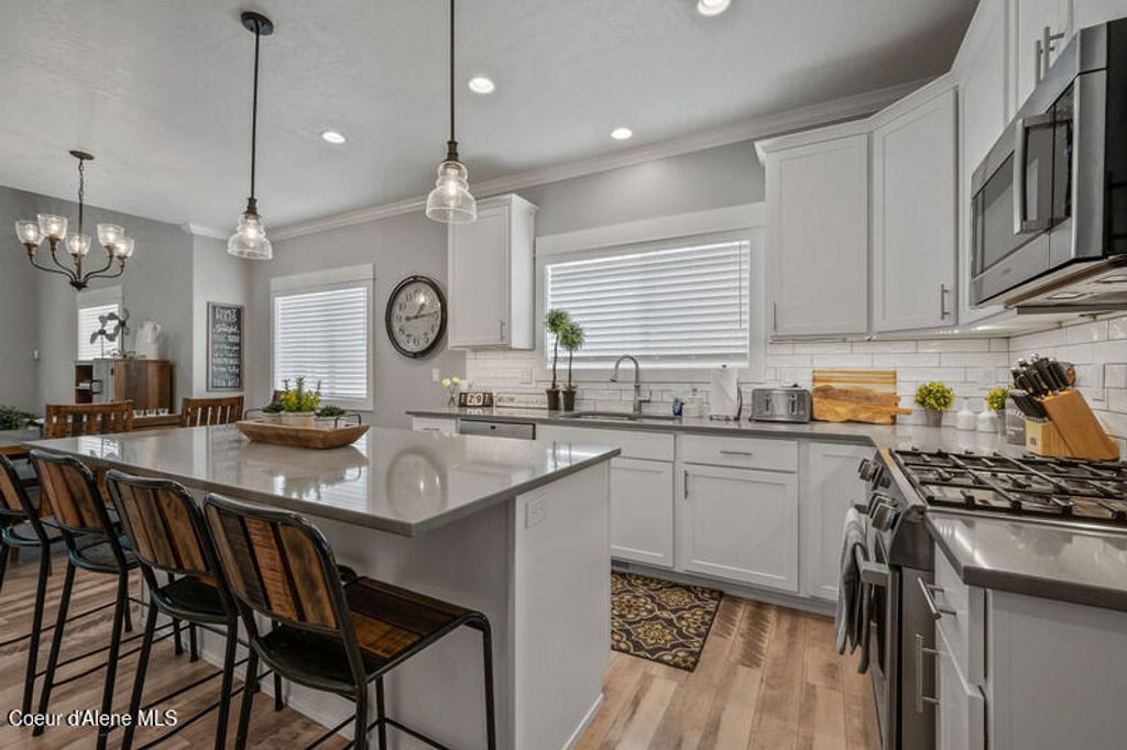 Photo of 410 18th St, Coeur dAlene, ID 83814 (MLS # 26-552)