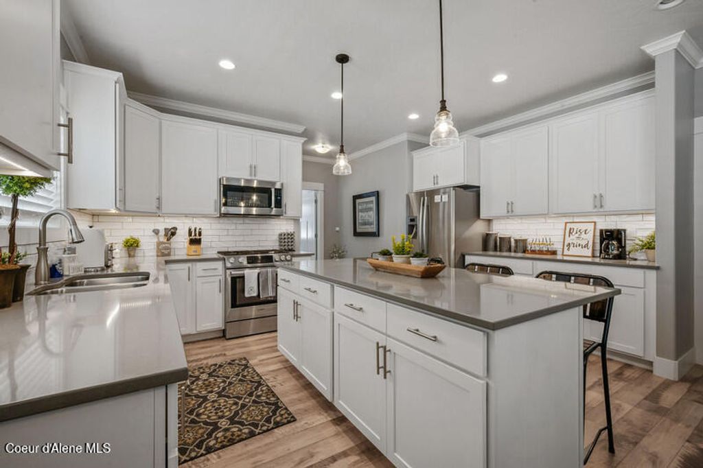 Photo of 410 18th St, Coeur dAlene, ID 83814 (MLS # 26-552)