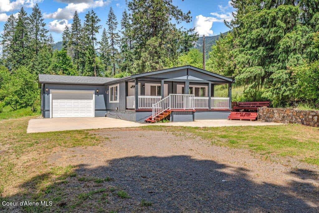 Photo of 2075 Denton RD, Hope, ID 83836 (MLS # 26-6222)