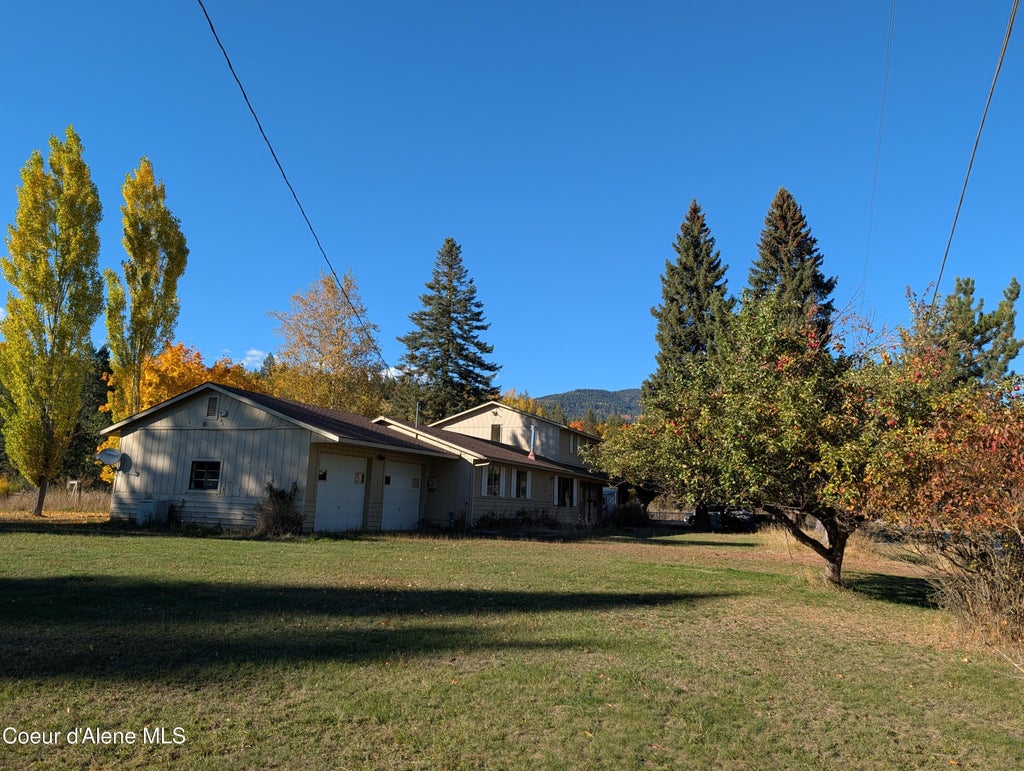Photo of 242 Pinecrest, Sandpoint, ID 83864 (MLS # 26-10271)