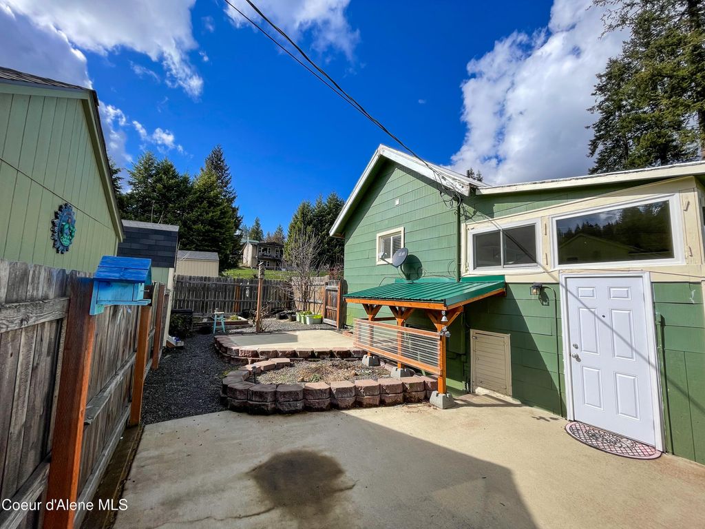 Photo of 2037 Saint Maries Ave, St. Maries, ID 83861 (MLS # 26-2526)