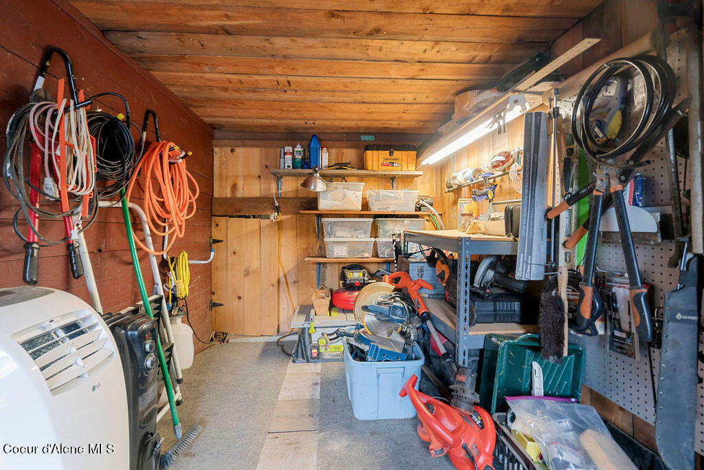 7547 W Channel Ln, Rathdrum, Alaska image 23