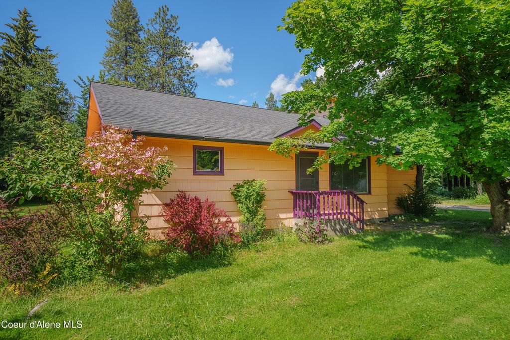 Photo of 1523 Nettleton Gulch Rd, Coeur dAlene, ID 83815 (MLS # 26-1515)