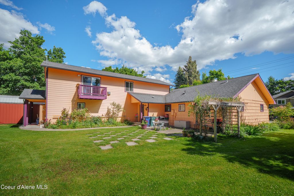 Photo of 1523 Nettleton Gulch Rd, Coeur dAlene, ID 83815 (MLS # 26-1515)